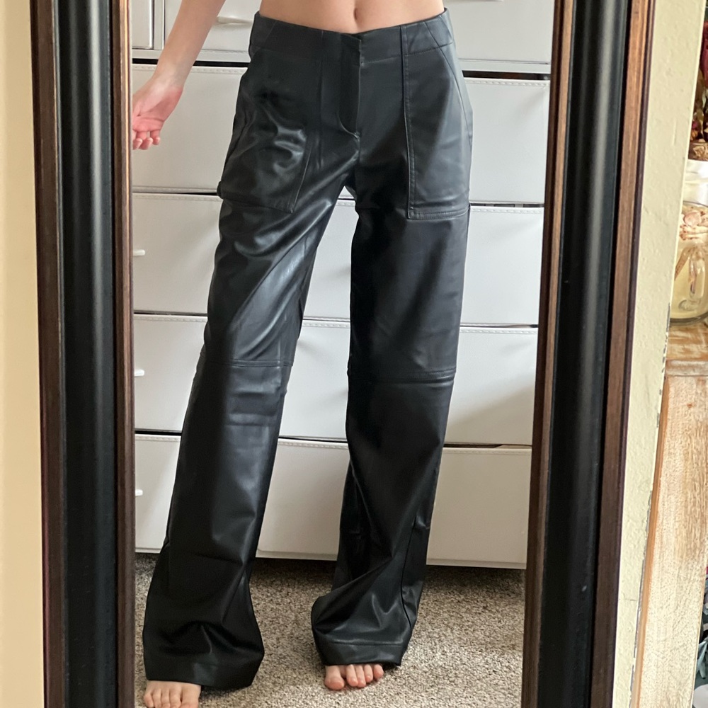 Zara - Picture 2 of 7